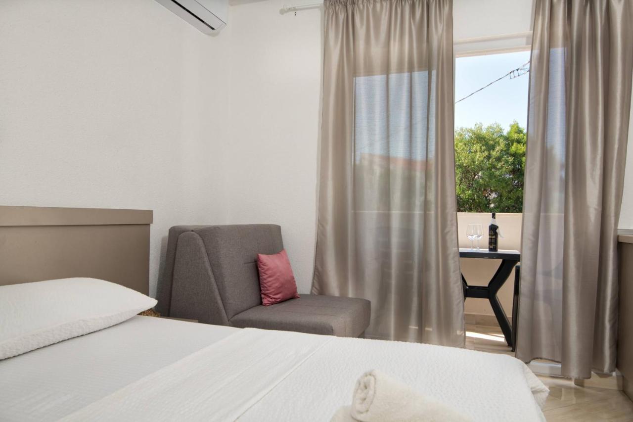 Apartments Capeta Neum Exterior photo